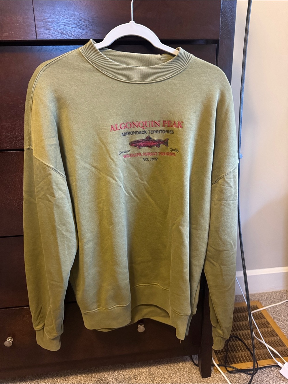Abercrombie Essential Crewneck Graphic